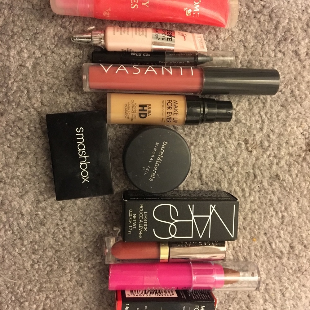 Make up bundle